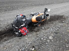 Island mit dem Motorrad - Sturz im Tiefsand